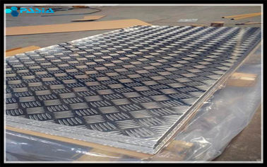 China O telhado sextavado de superfície do favo de mel de Treadplate almofada A3003 a umidade material - prova fornecedor