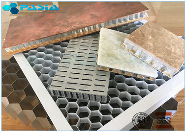 China Placa de alumínio do composto do teto do núcleo de favo de mel do comprimento 5mm lateral não perfurado fornecedor