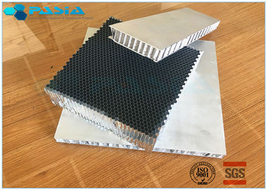 China Uso exterior perfurado furos de fluxo do painel da decoração do núcleo de favo de mel do metal do ar fornecedor