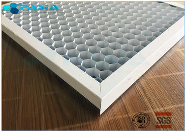 China Placa de núcleo de alumínio do favo de mel da parede de cortina com o de grande resistência expandido fornecedor