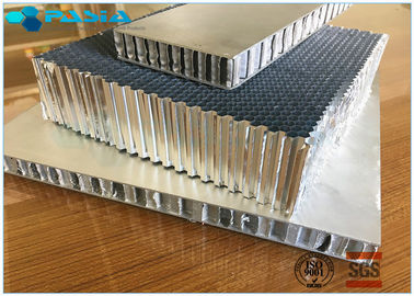 China Condutibilidade térmica alta de alumínio perfurada à prova de fogo de núcleo de favo de mel fornecedor