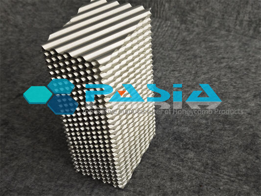 Relação superior de resistência/peso Reboque mínimo e longo golpe de esmagamento Núcleo de honeycomb de alumínio absorvente de energia fornecedor