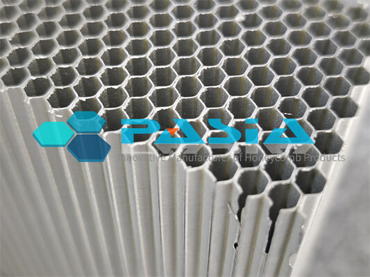 Núcleo de honeycomb de alumínio revestido com conversão de cromo hexavalente Força de ligação elevada para aeronaves fornecedor